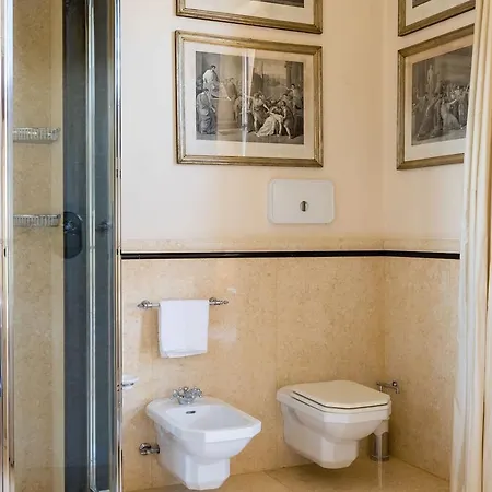 Penthouse Luxury Barberini דירה *